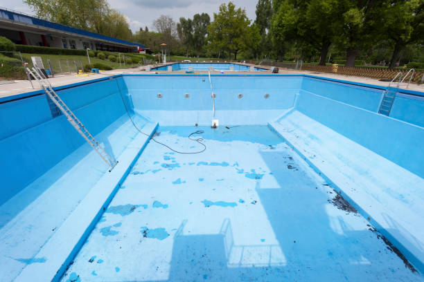 Best Water damage restoration cost  in Lewiston, CA